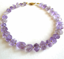<em>Hovea - Wildflower Collection, </em>necklace, amethyst, goldplated silver, parrot catch, 41.5cm long, no 1422.