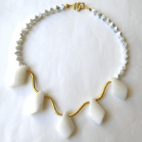<em>Icebergs, </em>necklace, white jade, howite, goldplated silver, 19 x 14 x 1.2cm, no 1508.