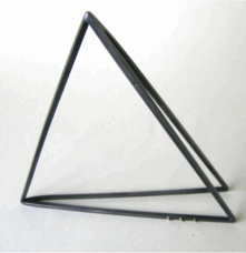 <em>Pyramid V,</em> bracelet, oxidized sterling silver, 18ct gold, 9.5 x 9.5 x 2.5cm, no 0478.