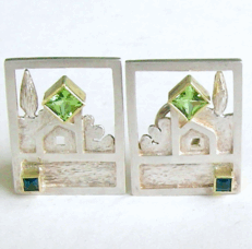 <em>Streetscapes V - Homage to Klimt, </em>earrings, sterling silver, 18ct gold, facetted peridot and iolite, clip fittings, 1.7 x 2.2 x 1.5cm, no 1324c.